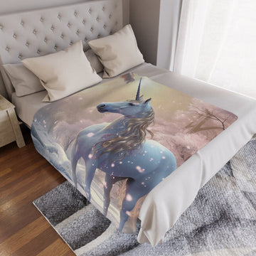 FUNSTUFFPRINT Magical Unicorn in the Snowy Forest Minky Blanket, Warm and Cozy Mythical Creatures Blanket, Cozy Fleece White Unicorn Warm Throw Blanket