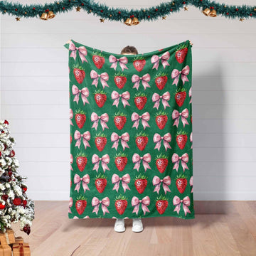 FUNSTUFFPRINT Christmas Coquette Blanket, Christmas Strawberry Bedding Decor,Merry Christmas,Kids Christmas Blanket,Winter Season,Family Christmas Blanket