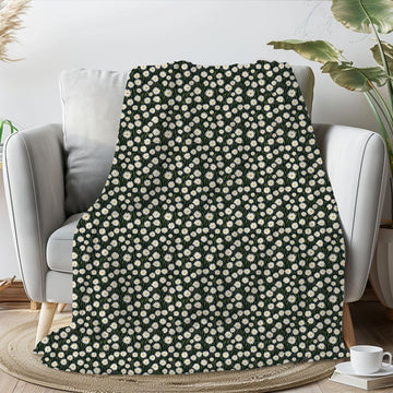 FUNSTUFFPRINT white daisies throw blanket, cozy christmas gift for girlfriend, home decor for living room, snuggle blanket, housewarming gift for couple