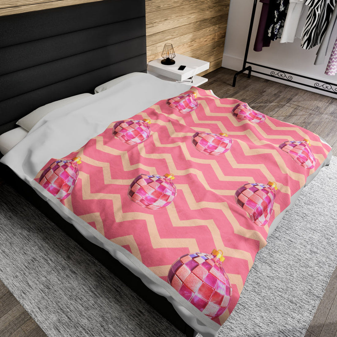 FUNSTUFFPRINT Pink Chevron Disco Ball Christmas Velveteen Plush Blanket