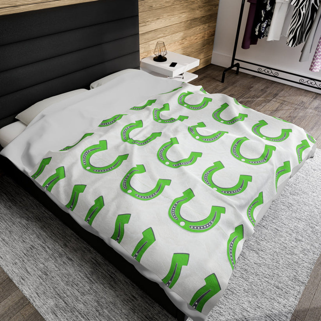FUNSTUFFPRINT Lucky Velveteen Plush Blanket