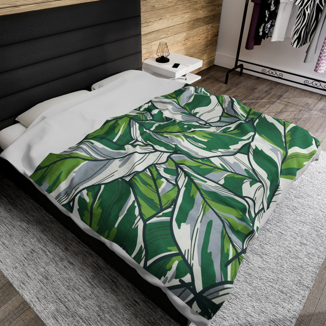 FUNSTUFFPRINT Tropic Velveteen Plush Blanket