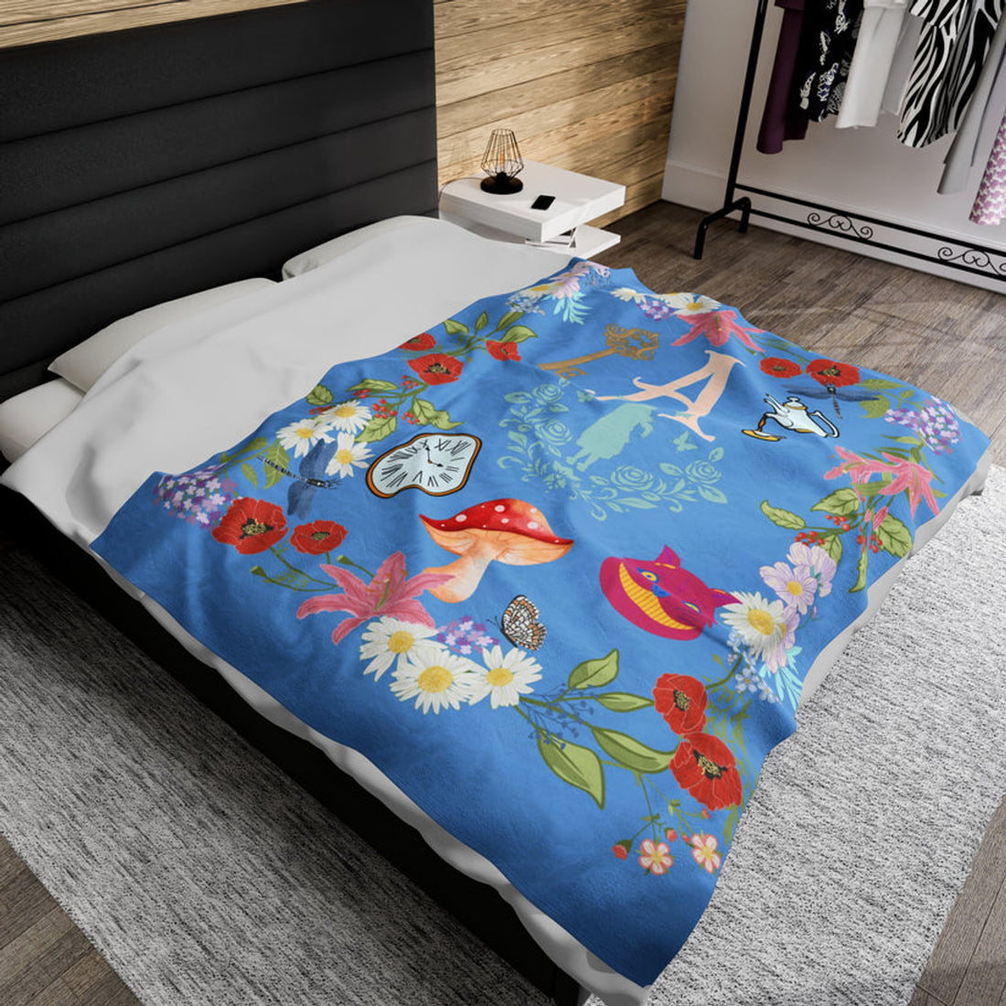 FUNSTUFFPRINT Alice Velveteen Plush Blanket
