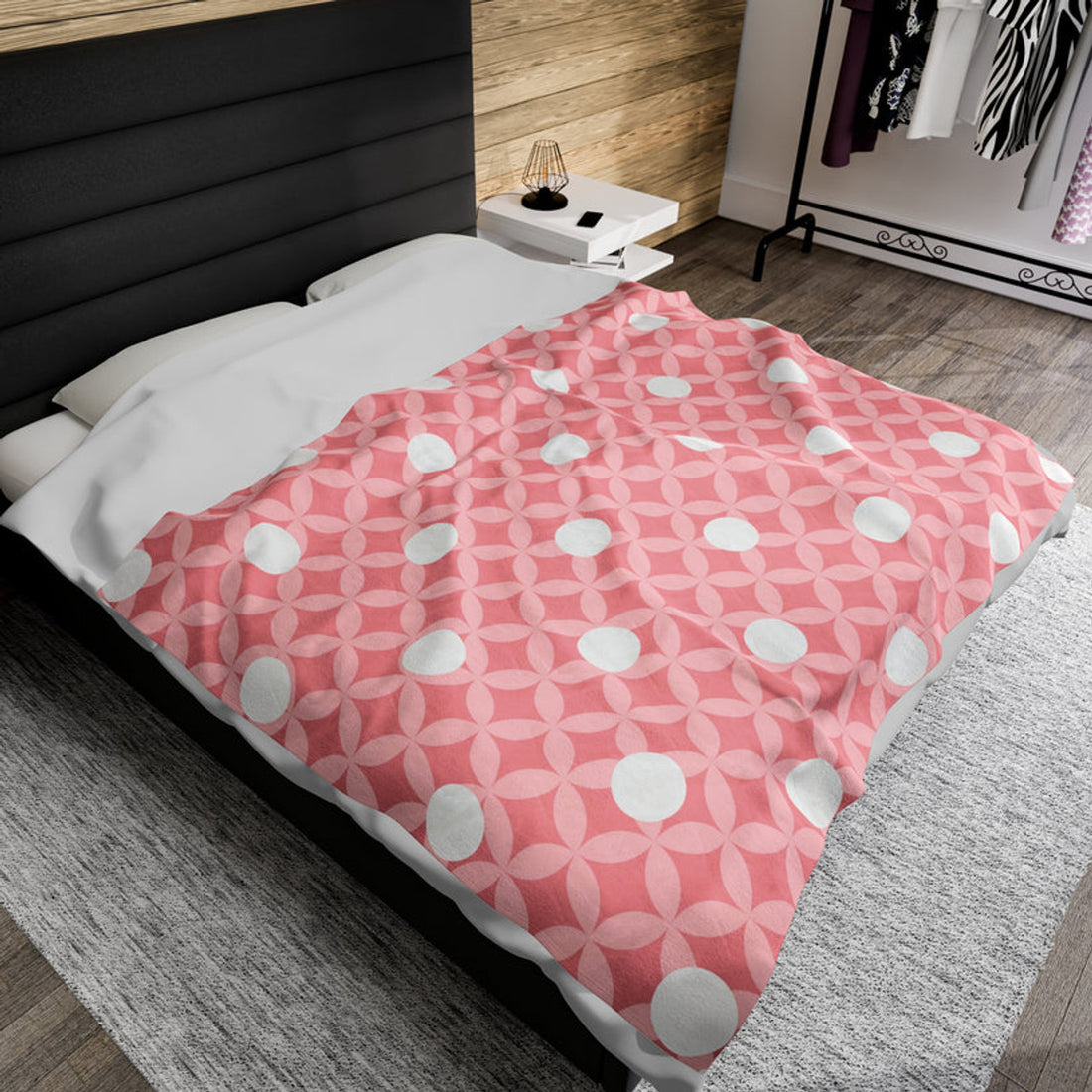 FUNSTUFFPRINT Pink Dots Velveteen Plush Blanket