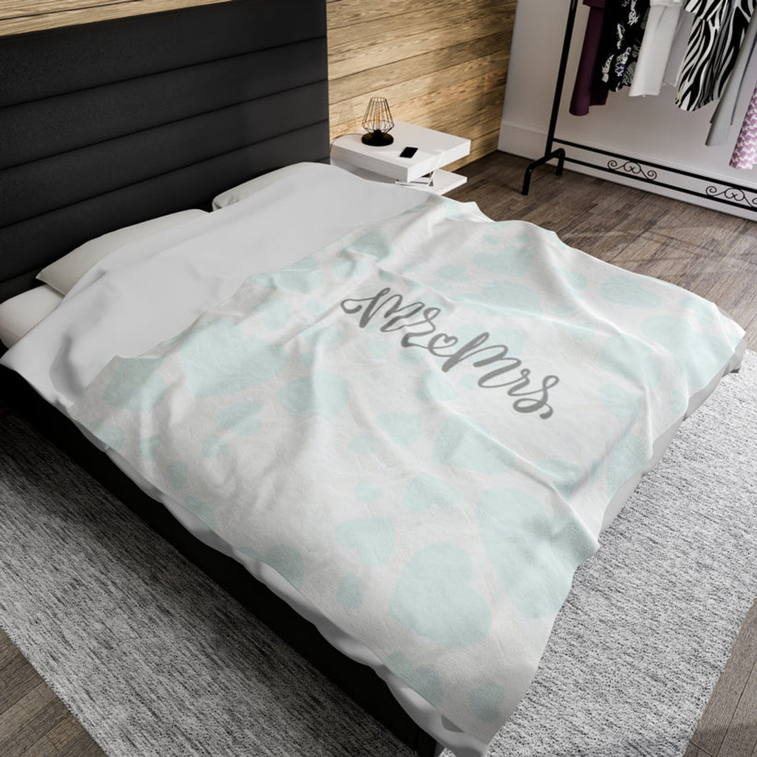 FUNSTUFFPRINT Mr & Mrs Velveteen Plush Blanket