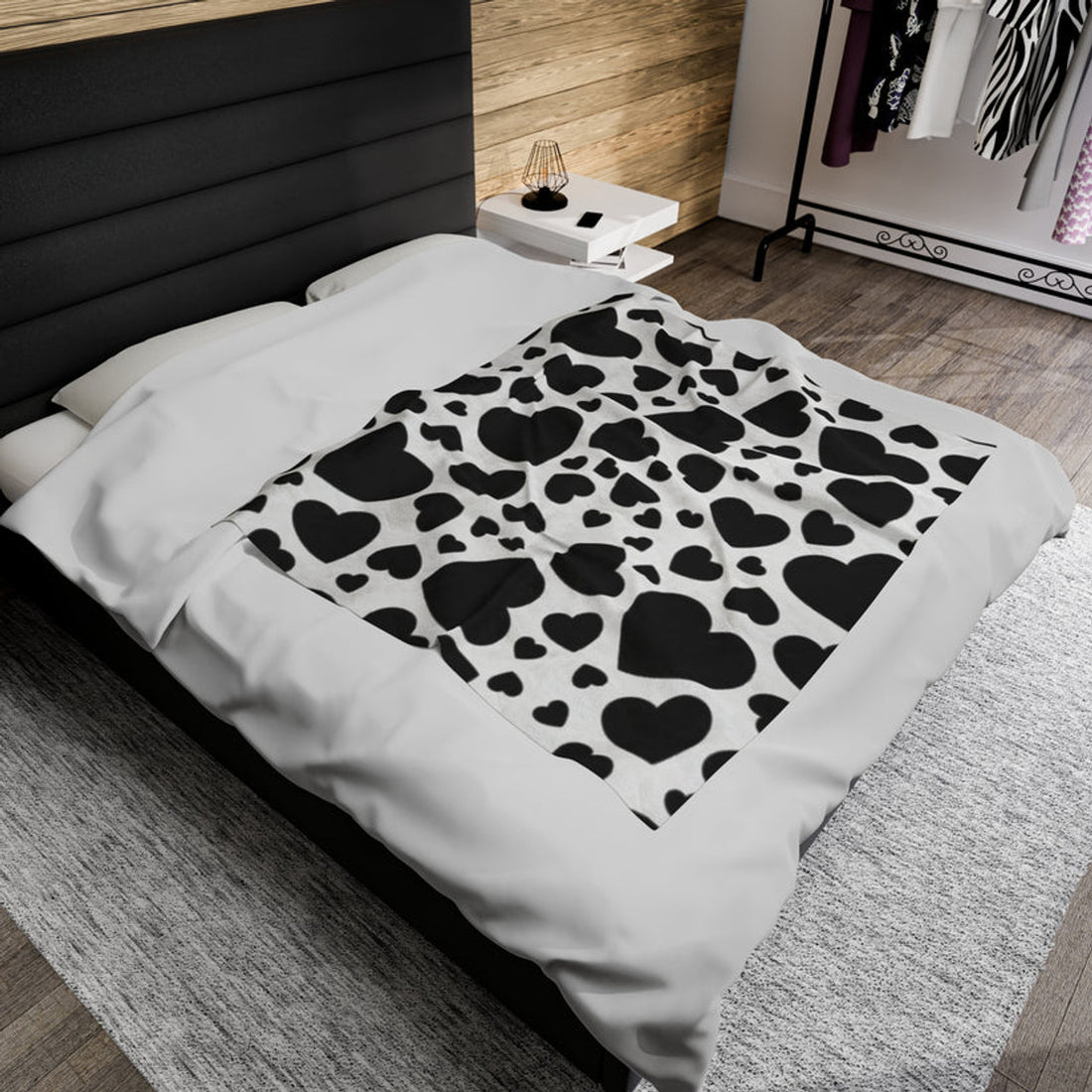 FUNSTUFFPRINT Black White Valentine Hearts Velveteen Plush Blanket
