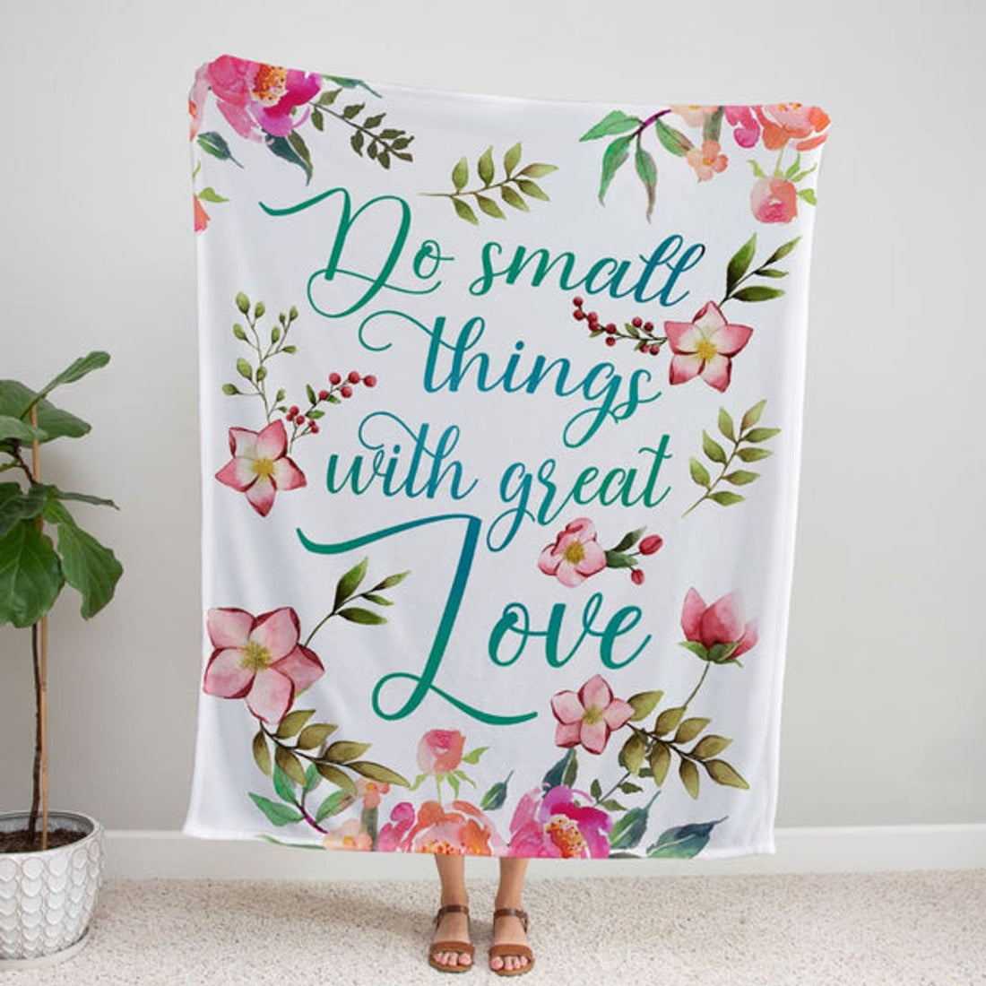 FUNSTUFFPRINT Do Small Things With Great Love Fleece Blanket - Christian Blanket - Bible Verse Blanket