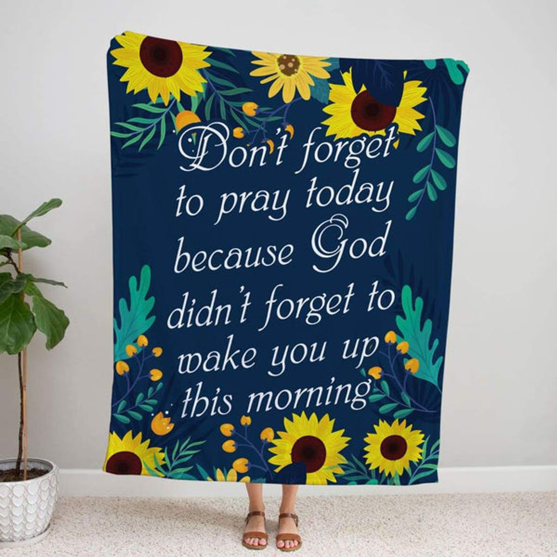 FUNSTUFFPRINT Don't Forget To Pray Today Fleece Blanket - Christian Blanket - Bible Verse Blanket