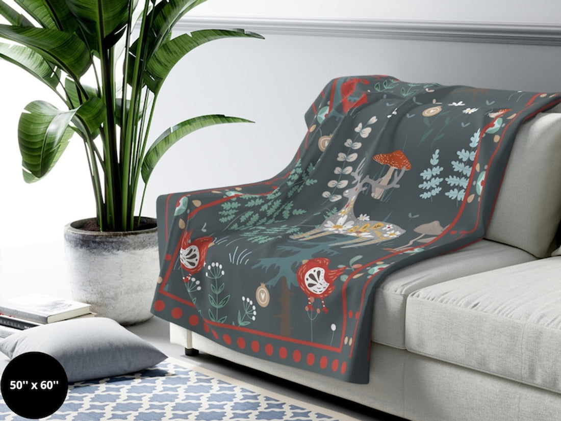 FUNSTUFFPRINT Scandinavian Folk Art Throw Blanket| Woodland Animals| Swedish Norwegian Folk Art Blanket |Norwegian Christmas Blanket| Nordic Home Decor
