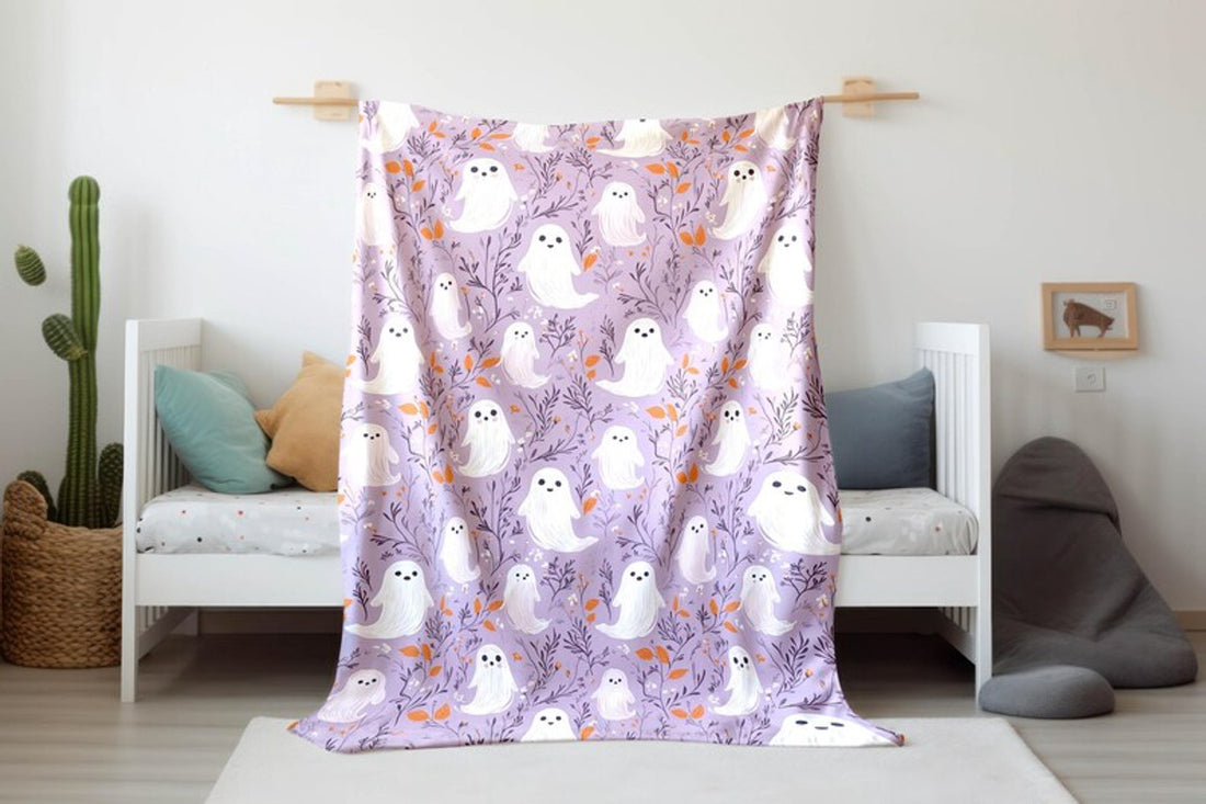 FUNSTUFFPRINT Ghost Pumpkin Fall Blanket, Coquette Halloween Velveteen Blanket, Cozy Autumn Bedding, Cute Halloween Throw Blanket, Whimsical Halloween