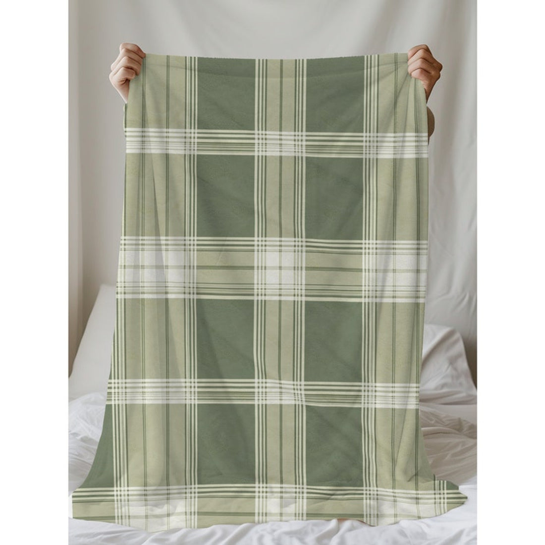 FUNSTUFFPRINT Sage Green Plaid Cozy Blanket, Christmas Gift, Soft Festive Winter Aesthetic Throw, Velveteen Plush Blanket