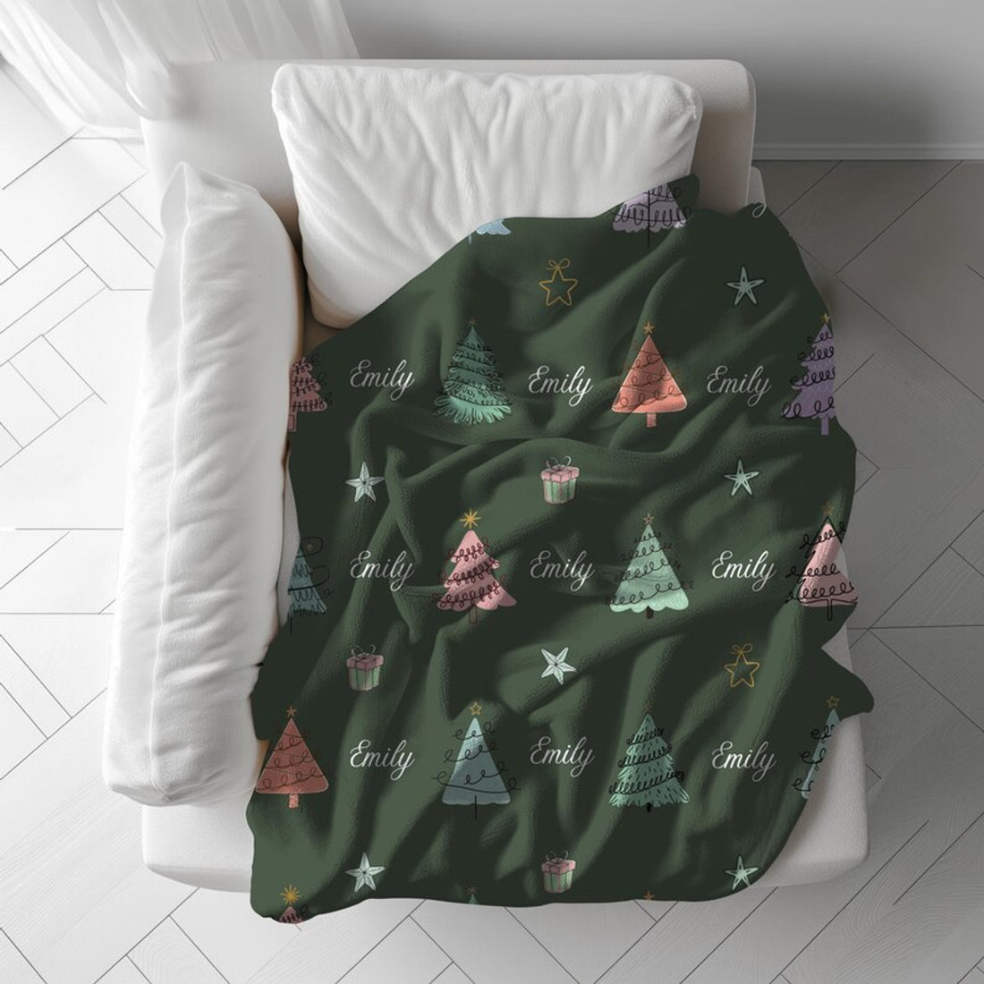 FUNSTUFFPRINT Christmas Blanket - Custom Name Xmas Tree Throw Blanket, Cute Gift for your Daughter, Son, Newborn Baby, Soft Cozy Bedding Gift